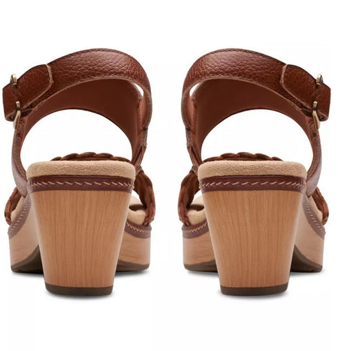 Clarks Seannah Step Woven Strap Solid Clog Tan Sandals Combi 6M