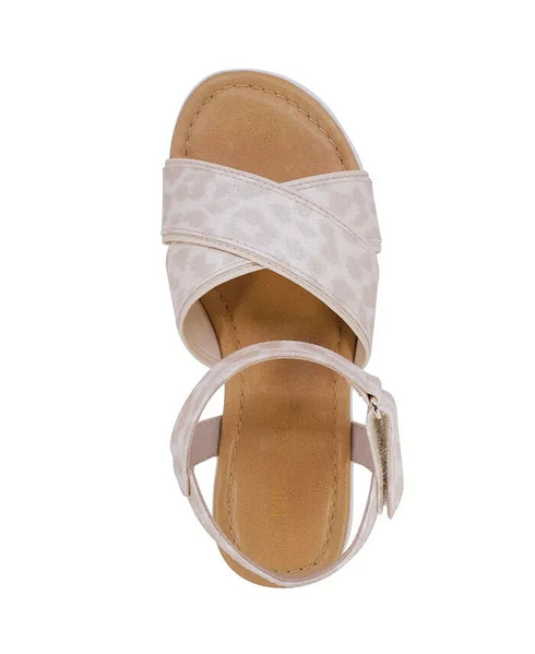 NINE WEST Little and Big Girls Stella Sandal Gold Tone