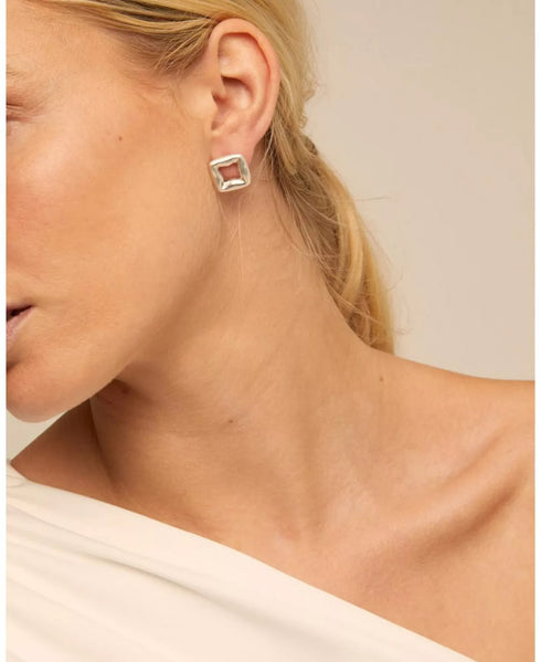 UNOde50 Metal Alloy Clasp Stud Earrings Silver
